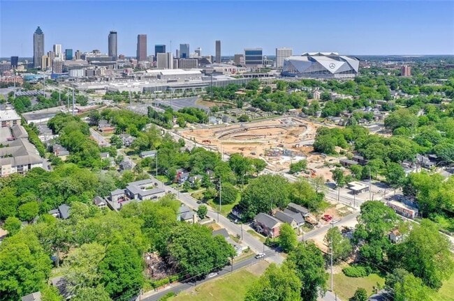 Photo - 679 Jones Ave NW