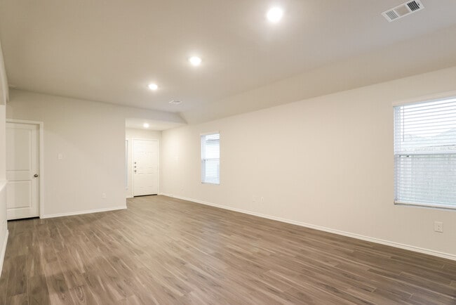 Photo - Rivers Edge - 2400 Carp Dr., Conroe, TX 77384