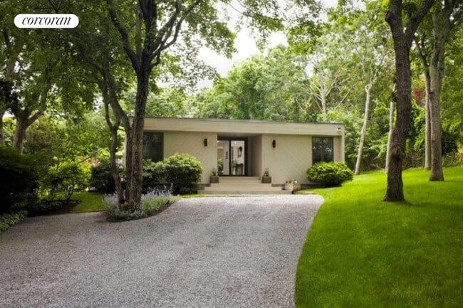 115 Runnymeade Drive - 115 Runnymeade Drive