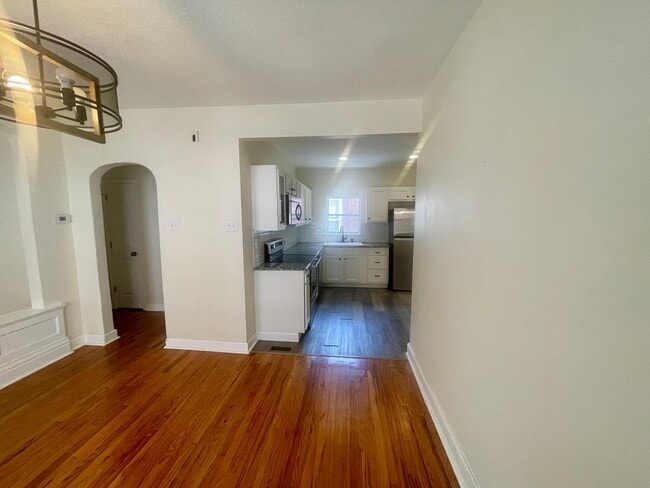 7667 Lindbergh Dr