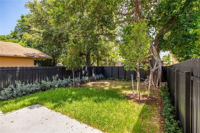 921 NW 55th St
