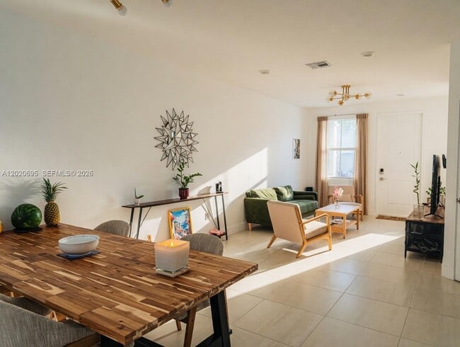 Photo - 217 SW 170th Ave
