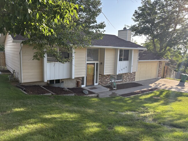 Photo - 1204 E 9520 S House