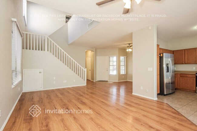 Photo - 810 E Nardini St