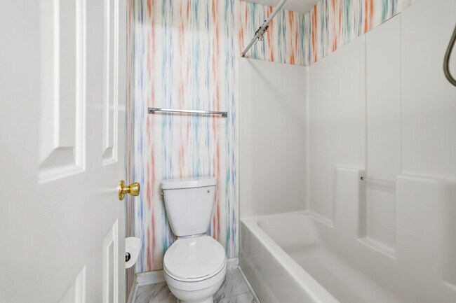 Photo - 510 White River Dr Unidad 24F