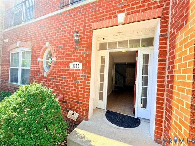 Photo - 2109 Liesfeld Parkway