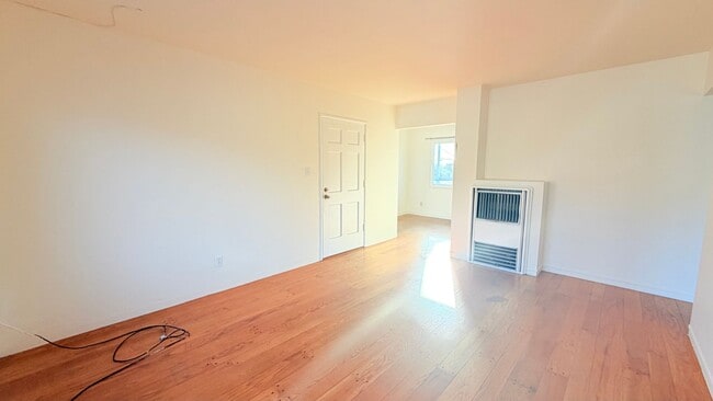 Photo - 1910-1910 42nd Ave Unit 1910 42nd Ave