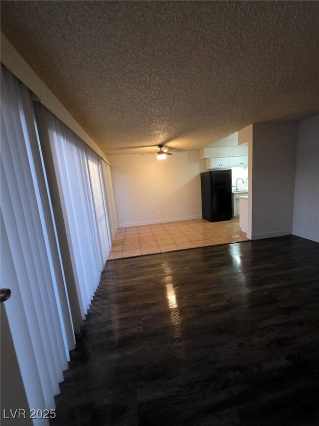 Building Photo - 2616 Lynnwood St Unit 7