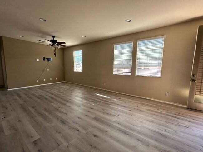 Photo - 43061 Calle Cristal