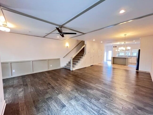 Photo - 418 NW Retreat Ln