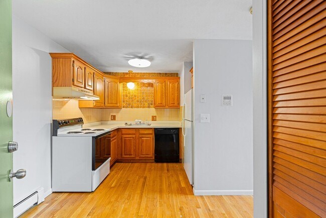 Photo - 295 Main St Unit 24