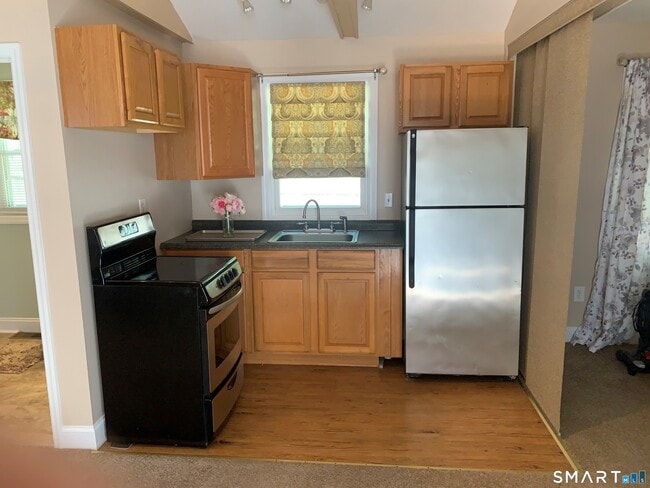 Photo - 190 Forest Rd