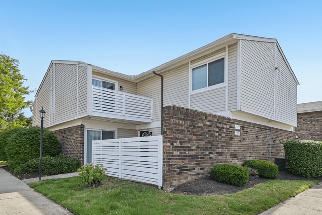 Barrington Square Apartments