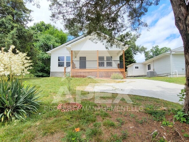 Building Photo - Recently Built 3Bd - 2 Ba Single Family Ho... Rental