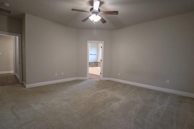 Building Photo - 4401 Sweetgum Dr