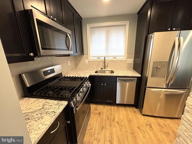 Photo - 3512 Gunston Rd