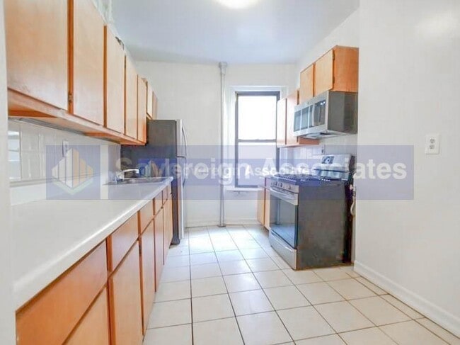 Photo - 710 W 173rd St Unidad 44