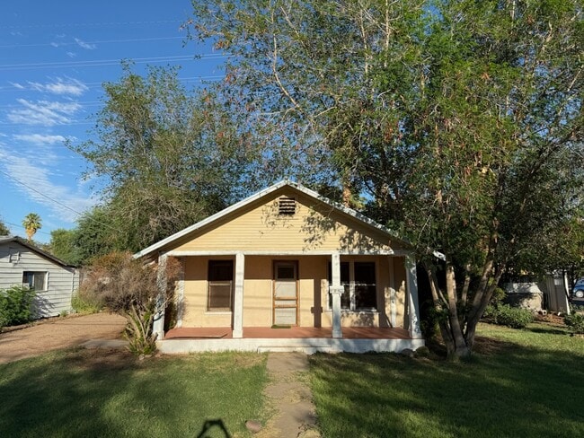 Building Photo - 1215 S Farmer Ave Rental