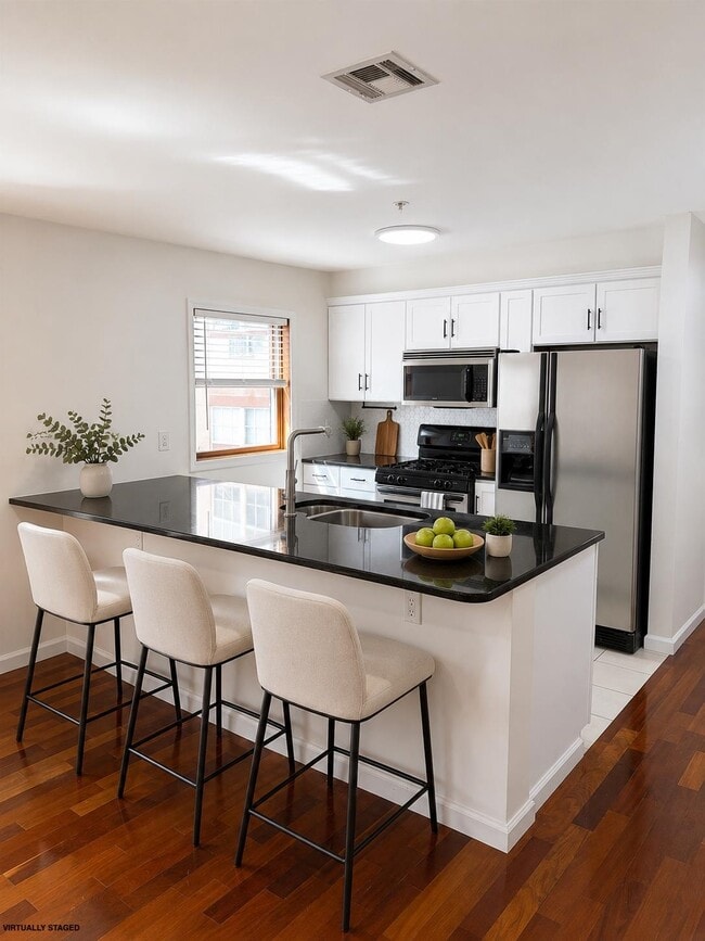 Photo - 209 40th St Unit 3c