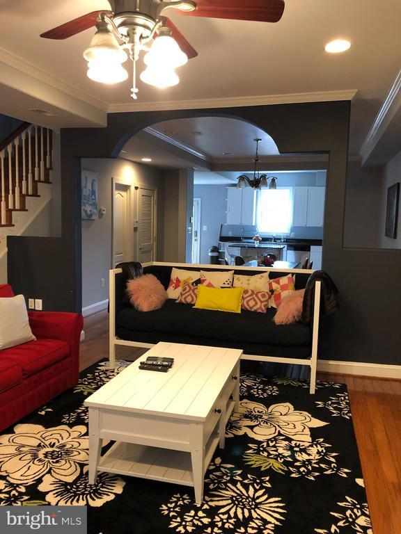 Photo - 734 Quincy St NW