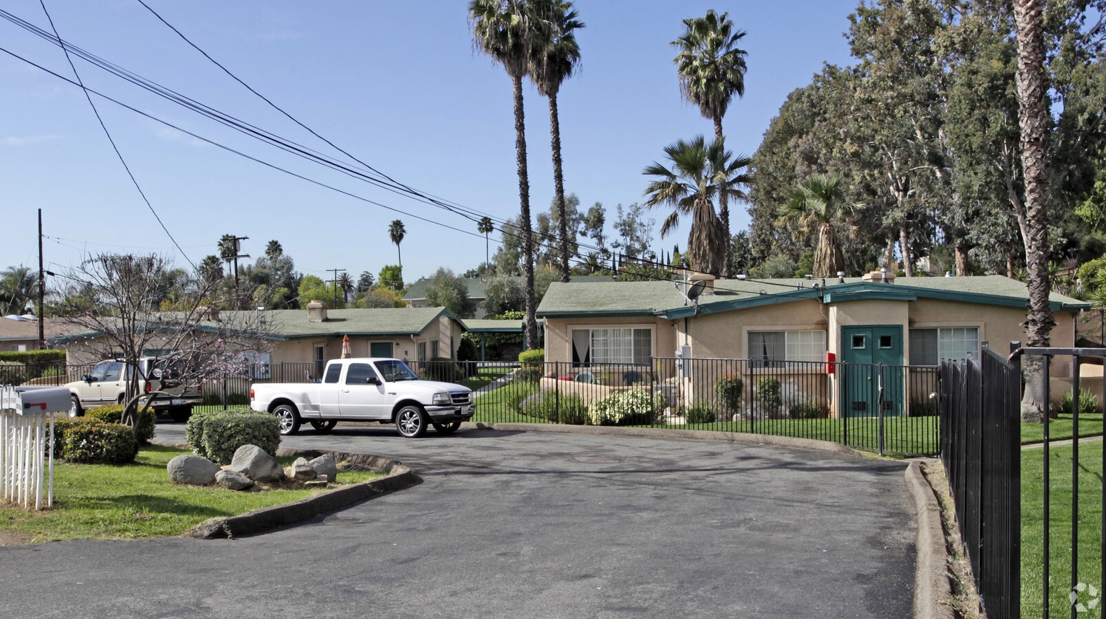 Photo - Chestnut Villas