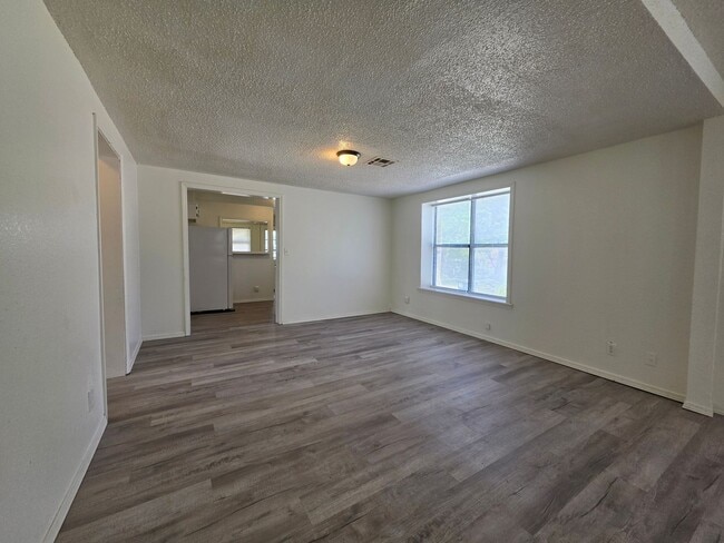 Photo - 3 bedroom home in Shawnee!