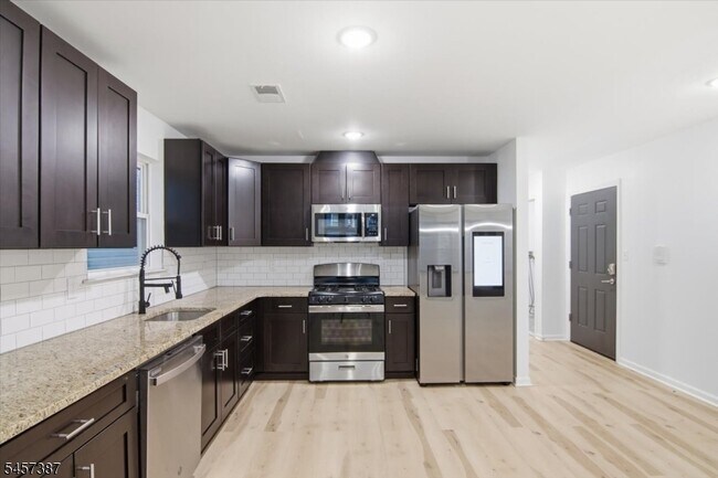 67 S 13th St Unidad 2