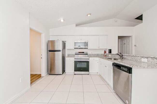 Photo - 16600 SW 50th Cir