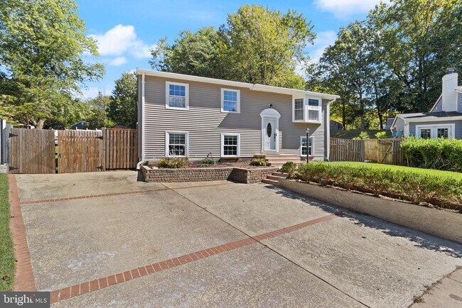 Photo - 13730 Marilyn Ct House