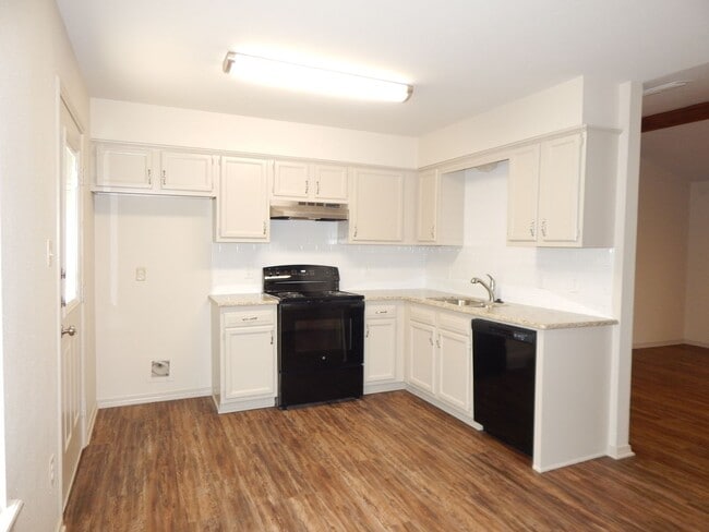 Photo - Whitehouse ISD! Lovely 3 Bedroom, 2 Bath Home