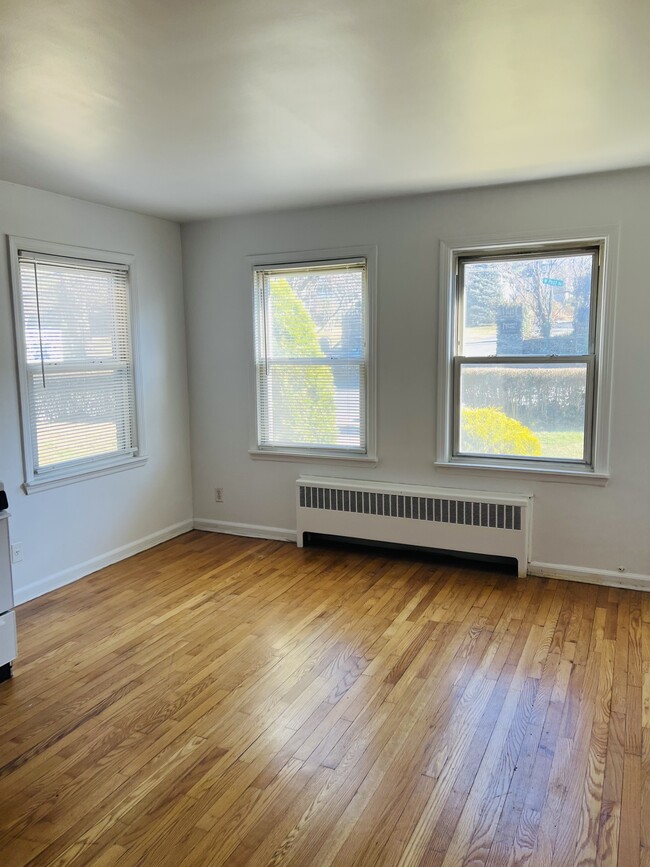 Photo - 294 West Post Road Unidad 1