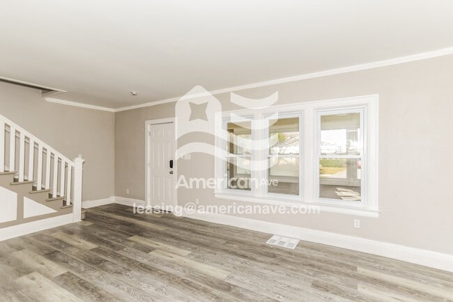 Photo - 208 N Walnut St