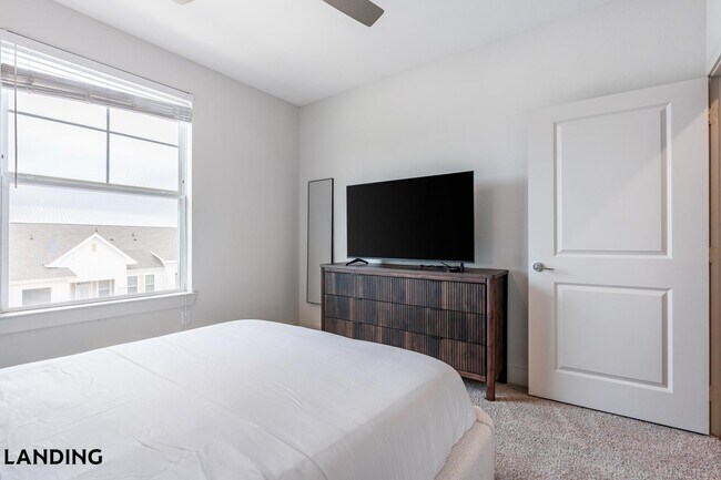 216 Flint Rdg Rd Unit 11305