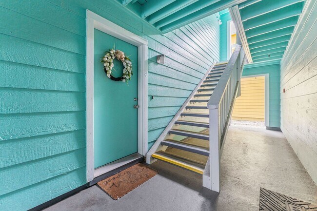Photo - Beautiful 2/2 Condo located in South Tampa!