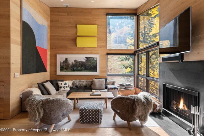 Photo - 800 S Monarch St Unit 9