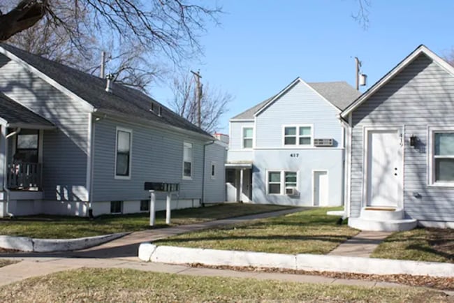 Building Photo - 417 N Walnut St Unit B