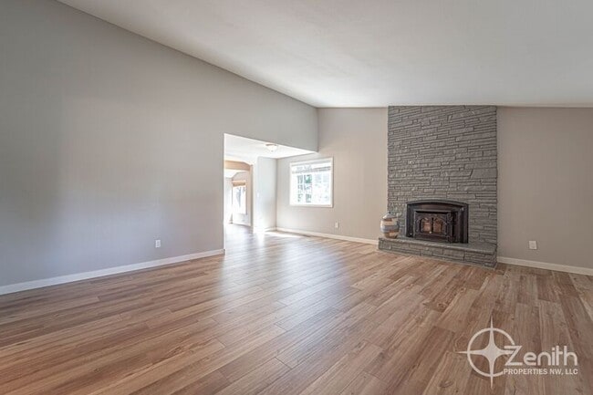 Photo - 1701 SE 123rd Ave