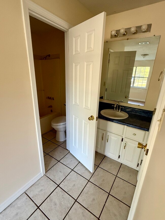 Photo - 2193 Mill Street Ext