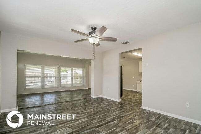 Photo - 52 Community Dr House