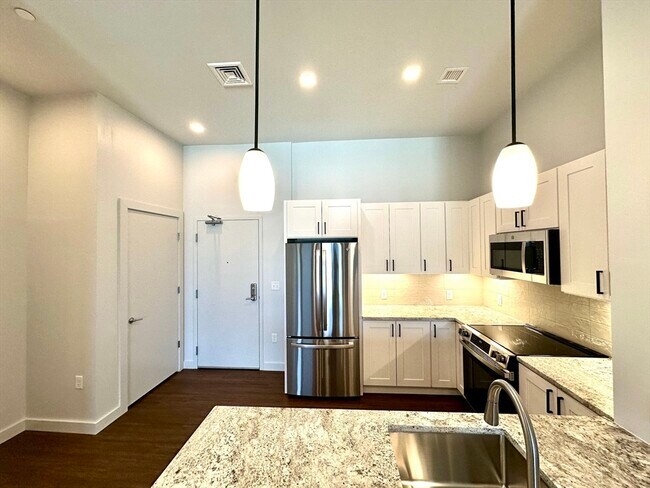 Photo - 45 E Central St Unidad 405