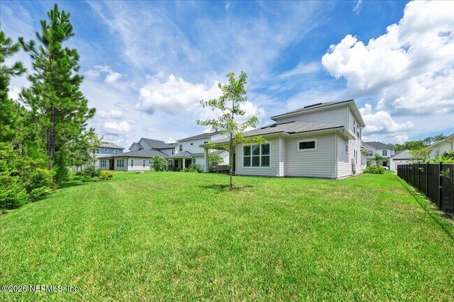 Photo - 10300 Silverbrook Trl