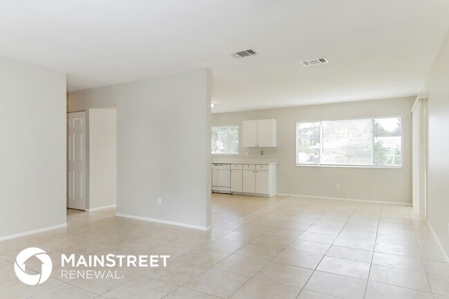 Photo - 349 SW Cherryhill Rd