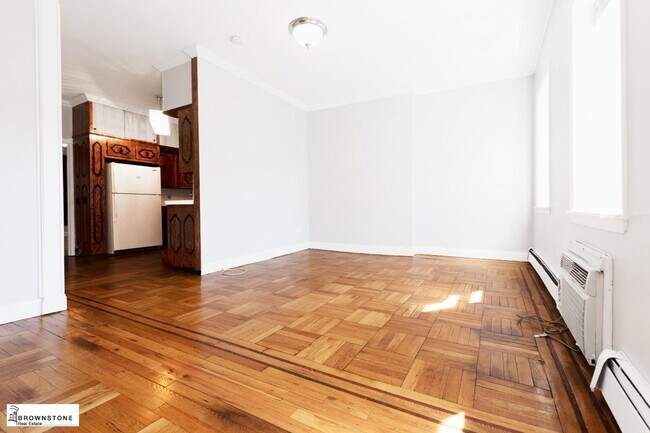 Photo - 143 Court St