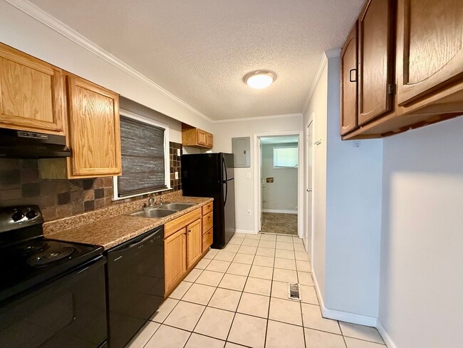 Photo - 17113 Green Hill Rd