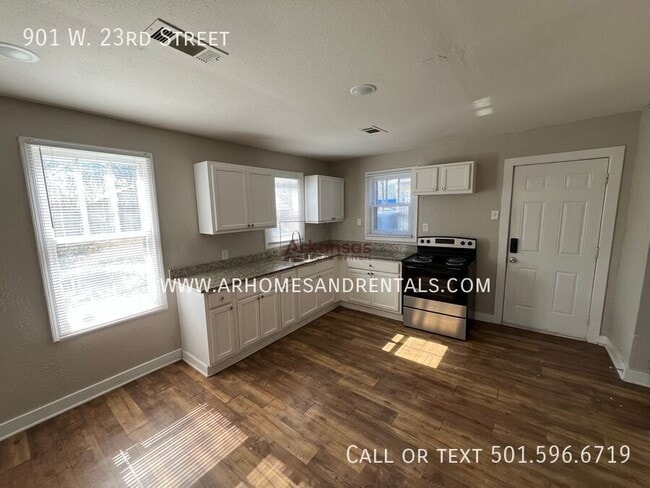 Photo - 901 W 23rd St