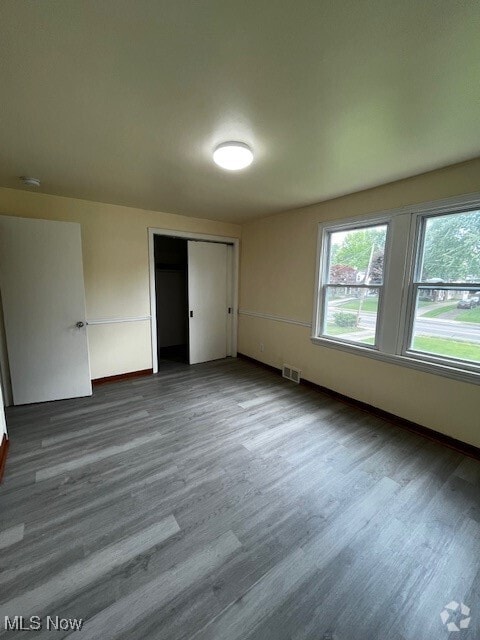 Building Photo - 210 E Midlothian Blvd Rental