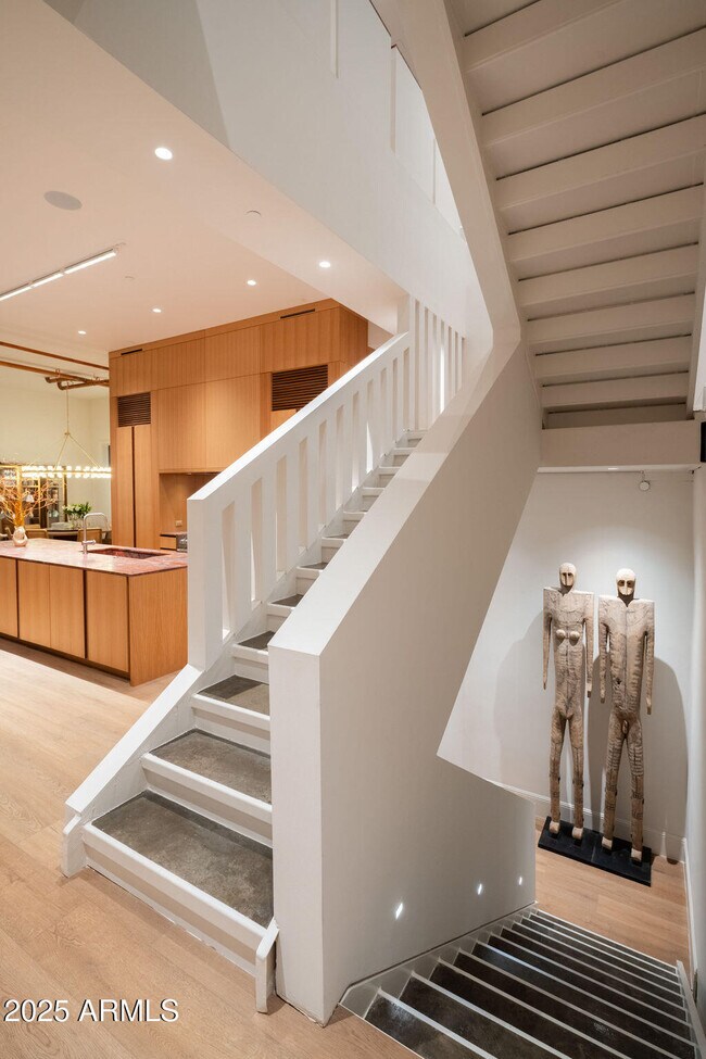 50 W Palm Ln