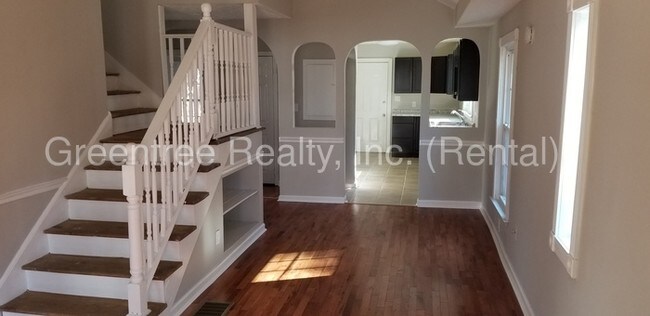 Photo - 401 Illinois Ave NW