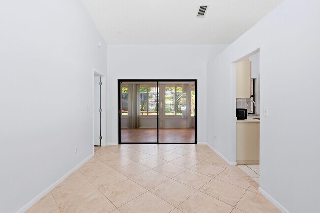 Photo - 2171 NW 76th Ave