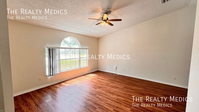 Photo - 23 Winding Woods Trail